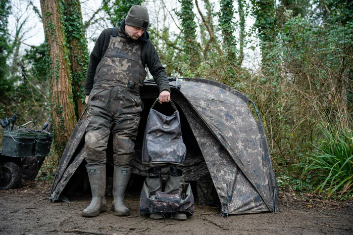 Nash Subterfuge Waterproof Wader & Boot bag - Csizma Táska 2