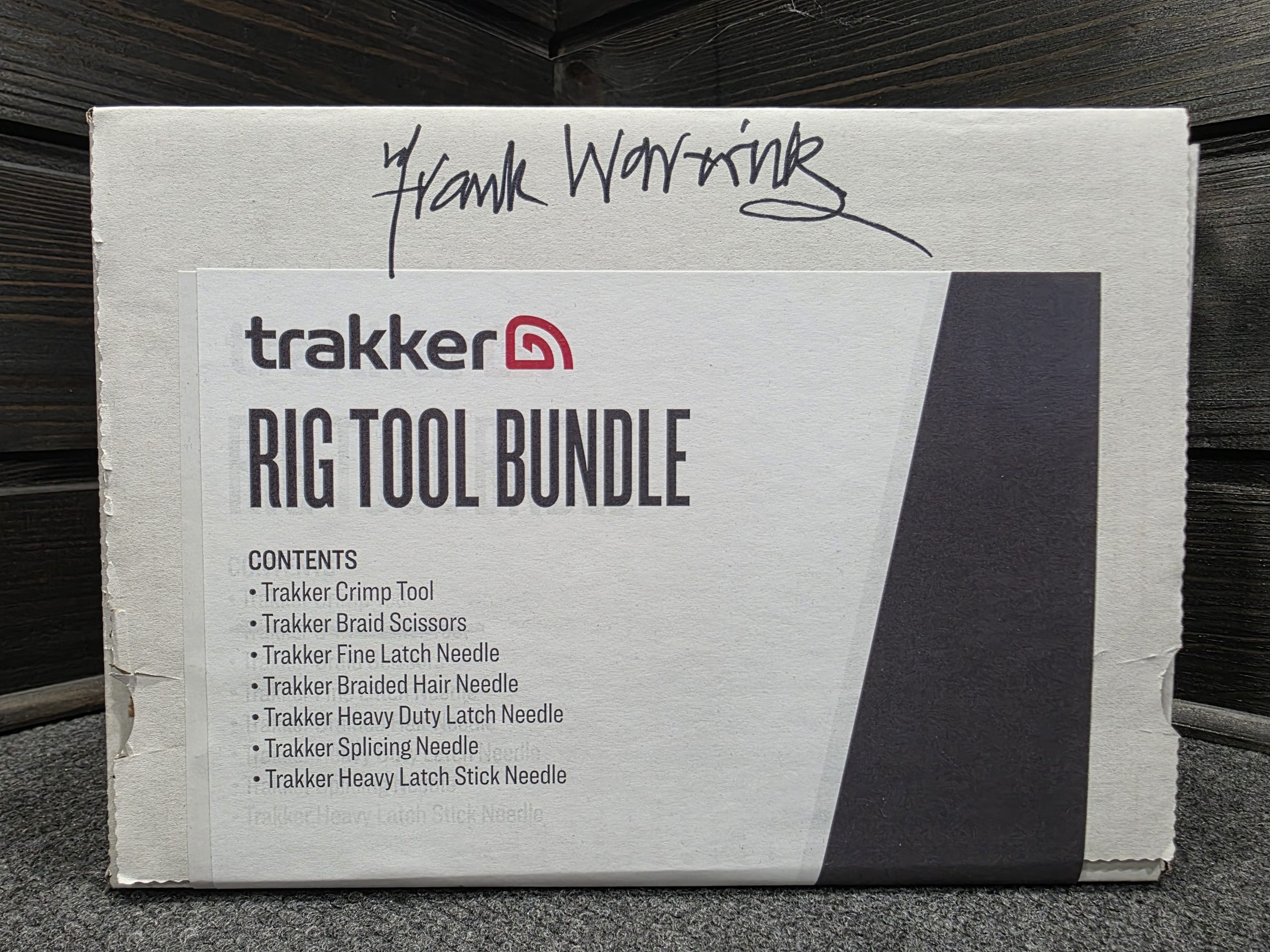 Trakker Frank Warwick Dedikált Rig Tool Box – Limitált kiadású szerelékes készlet
